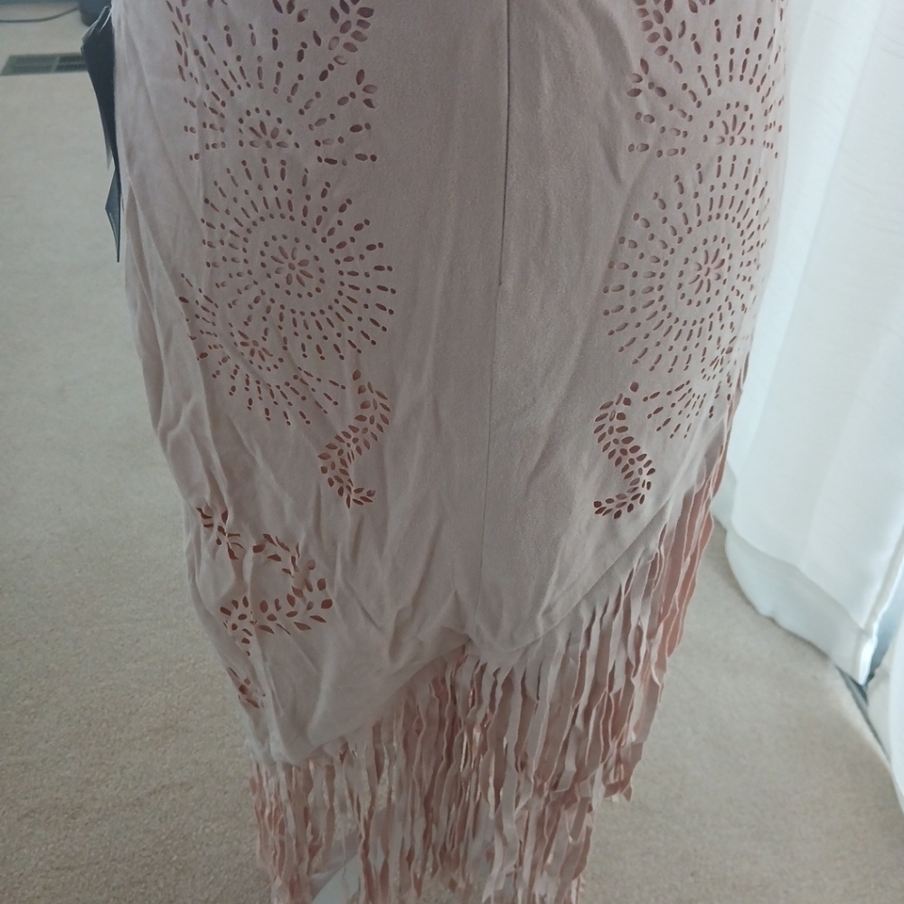 Bagatelle City Skirt Size SM Pink Faux Suede Fringe Cut Out V Hem Festival. Fl - Picture 5 of 12